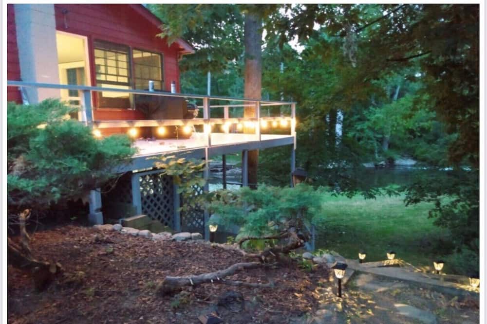 Photo of Others in Red Hook