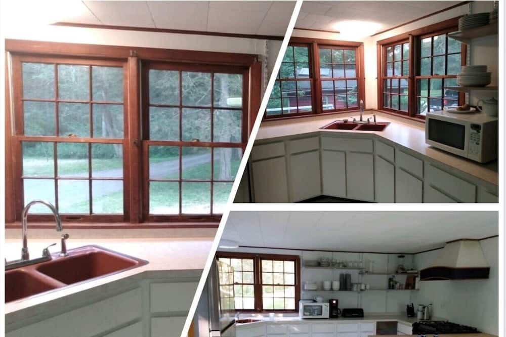 Photo of Others in Red Hook