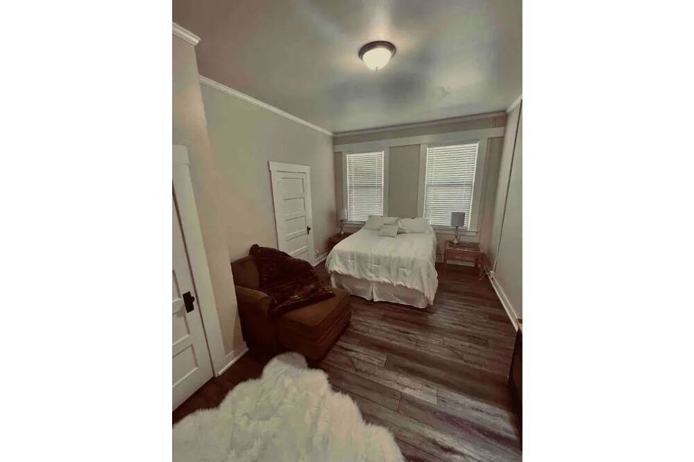 Photo of Bedroom in Colfax