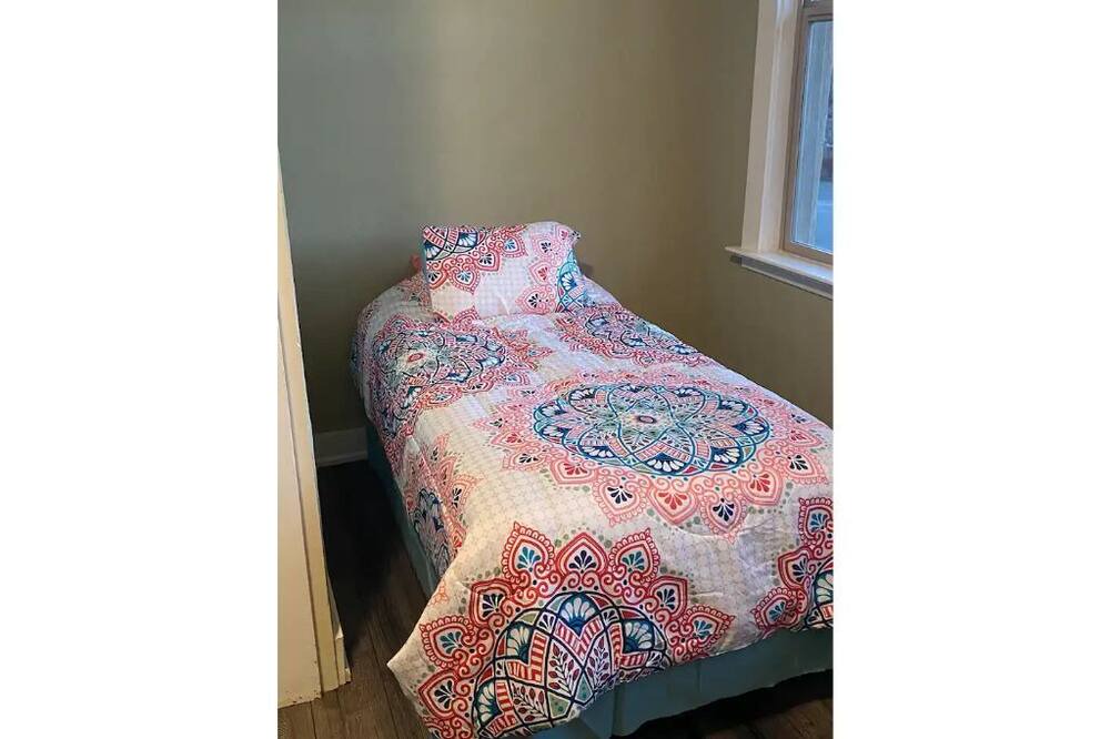 Photo of Bedroom in Colfax