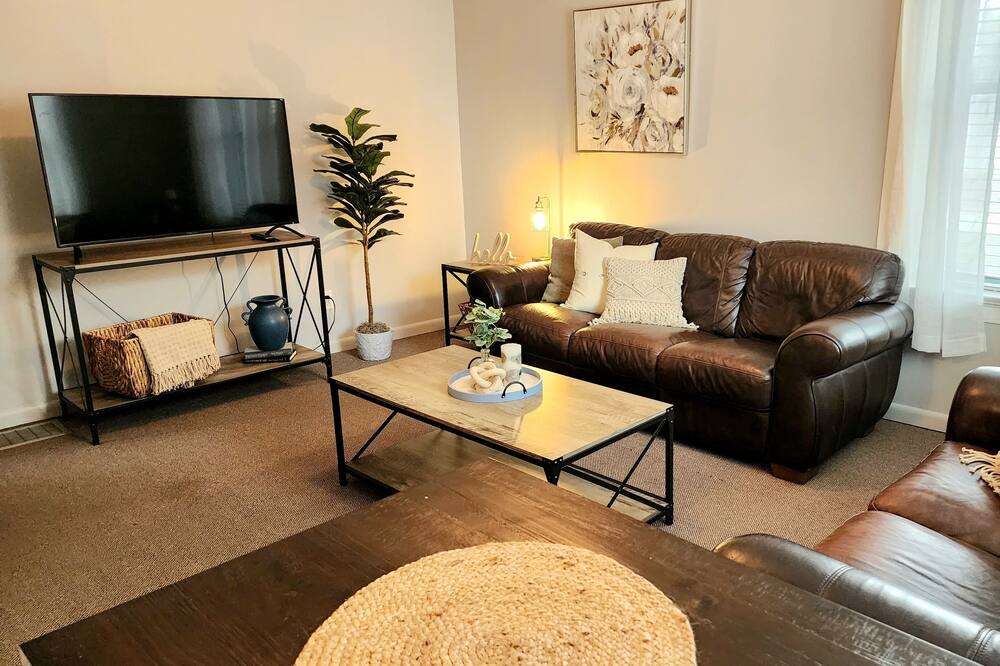 Photo of Livingroom in Quincy