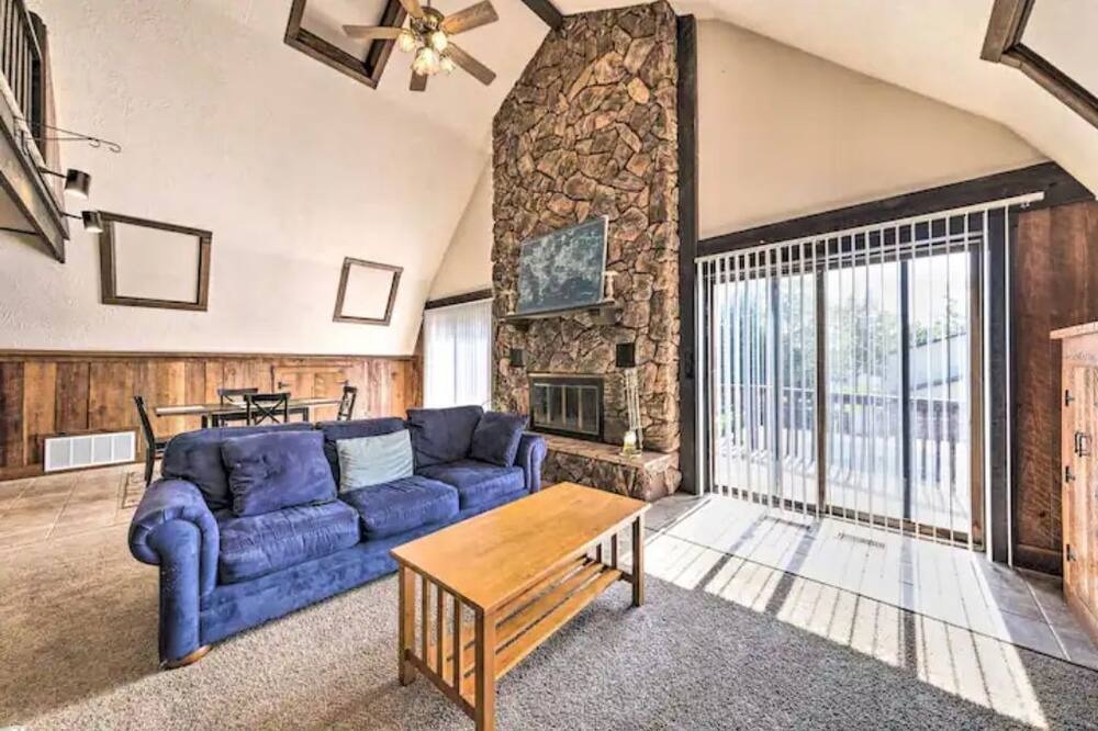 Photo of Livingroom in Farmington