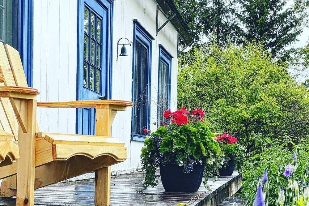 Photo of Outdoor in Saint-Jean-de-l'lle-d'Orleans