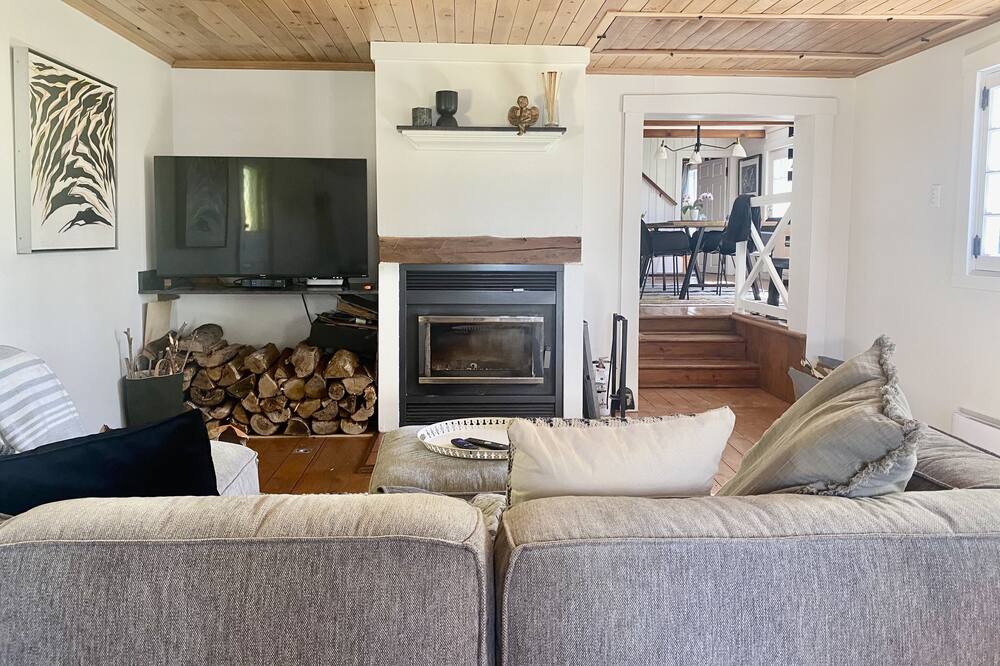 Photo of Livingroom in Saint-Jean-de-l'lle-d'Orleans