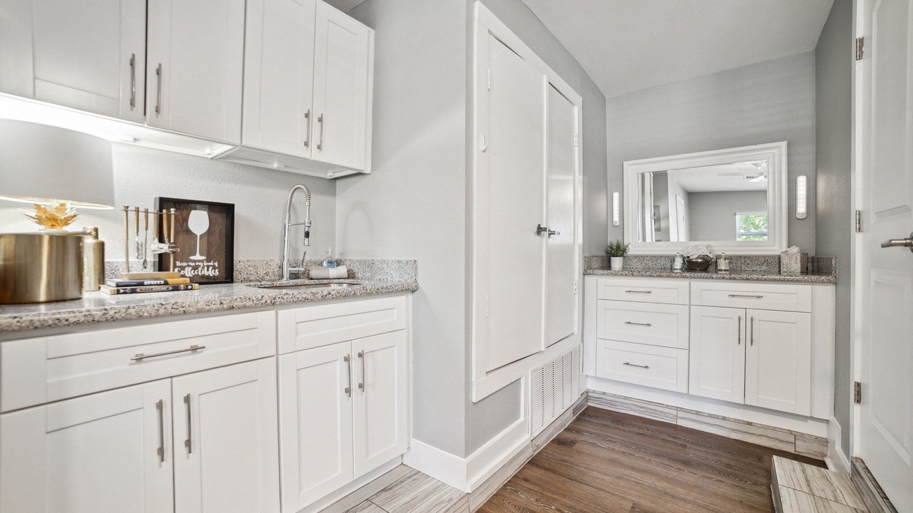 Photo of Kitchen in Scofield Farms