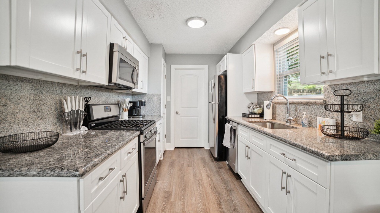 Photo of Kitchen in Scofield Farms