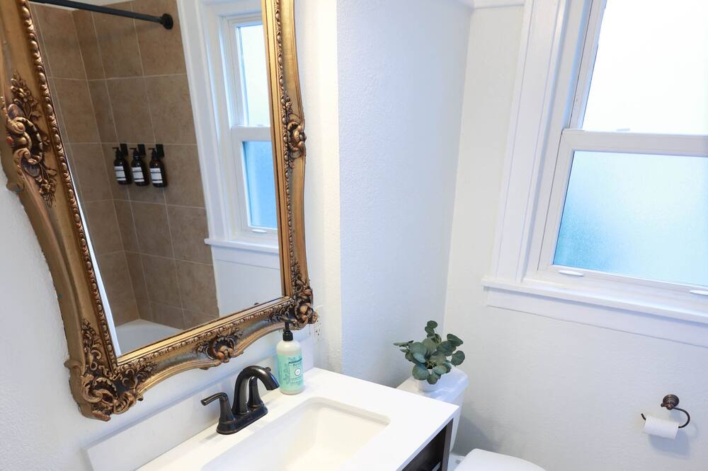 Photo of Bathroom in Port Gardner