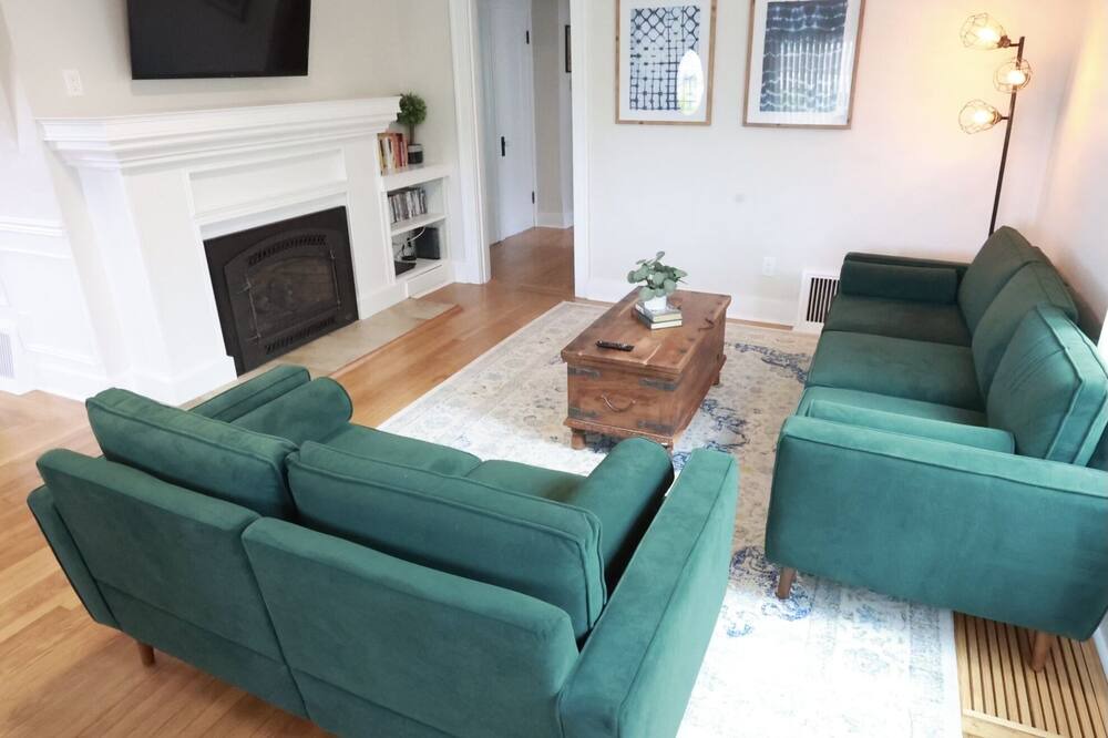 Photo of Livingroom in Port Gardner