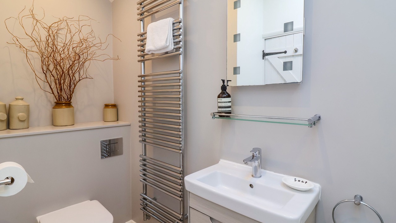 Photo of Bathroom in Saxmundham