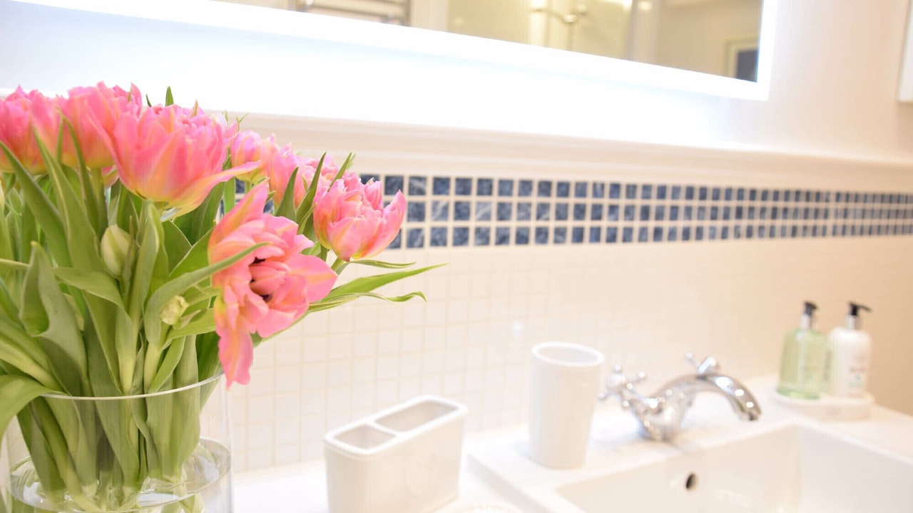 Photo of Bathroom in Aldeburgh