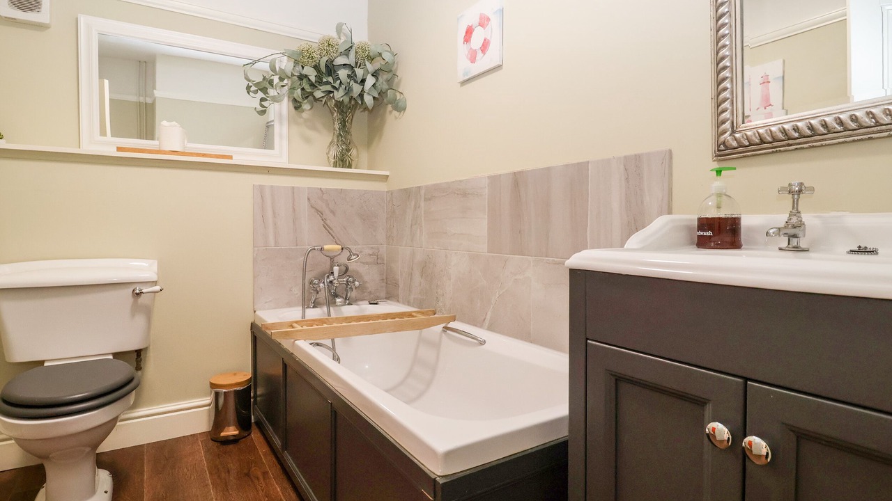 Photo of Bathroom in Dunwich