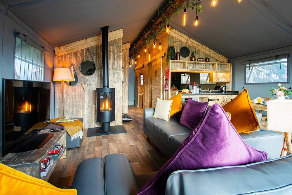 Photo of Others in Overton-on-dee