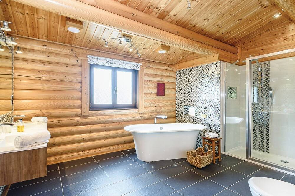 Photo of Bathroom in Weybread