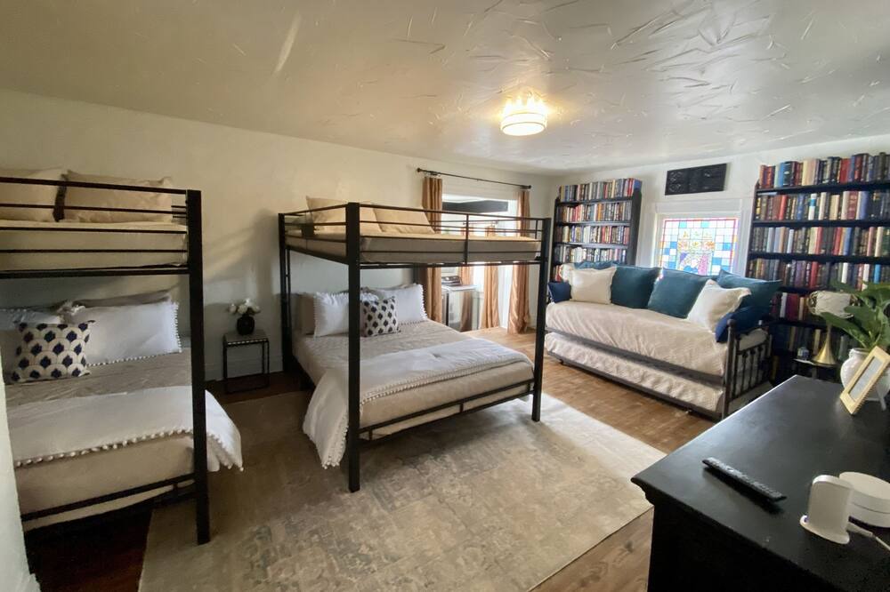 Photo of Bedroom in Denison
