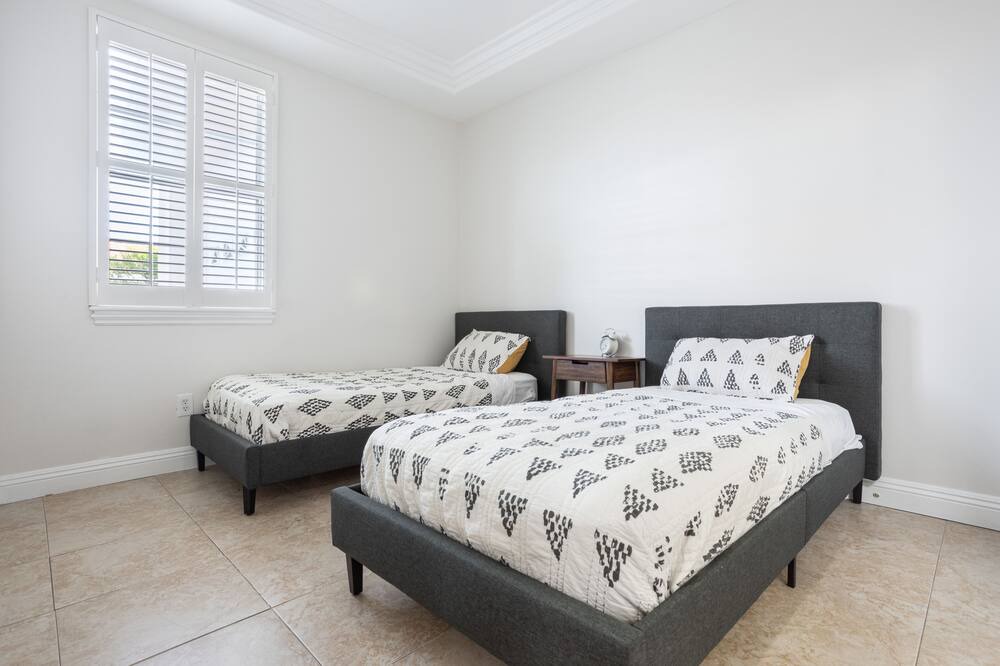 Photo of Bedroom in Rowland Heights