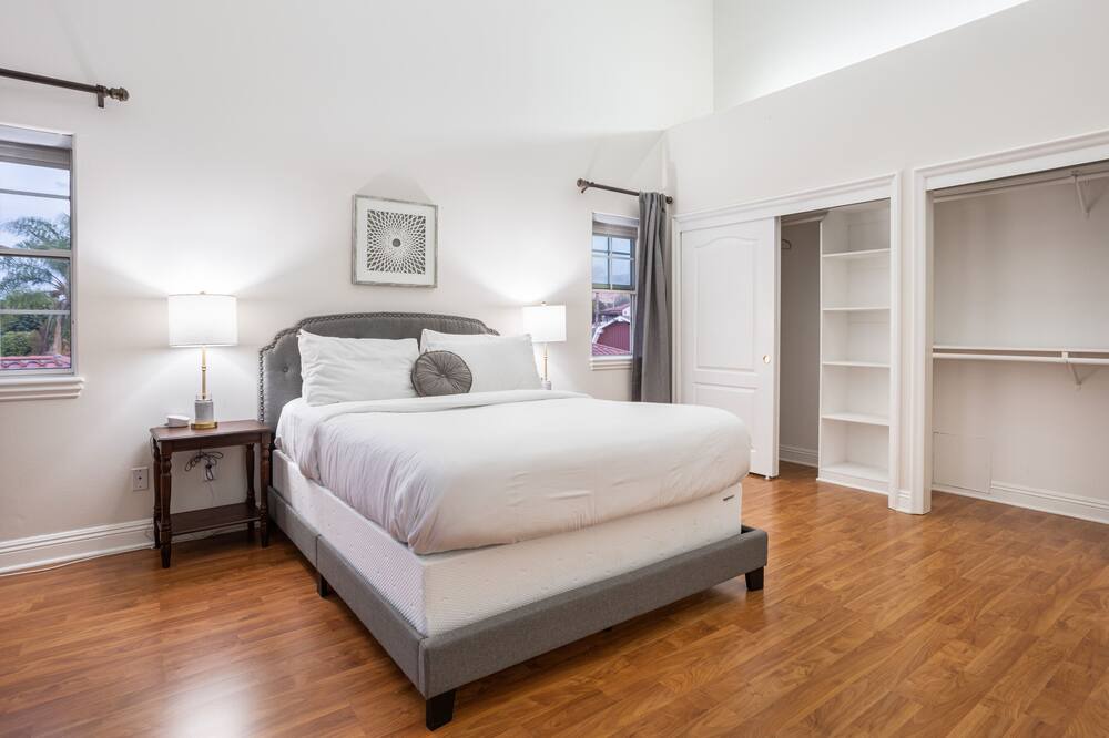 Photo of Bedroom in Rowland Heights
