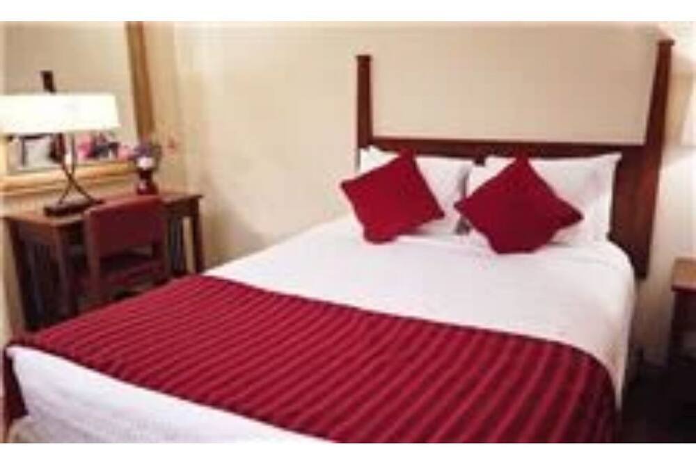 Photo of Bedroom in Avon