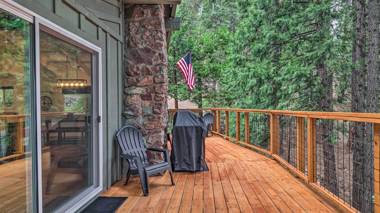 Photo of Outdoor in Strawberry