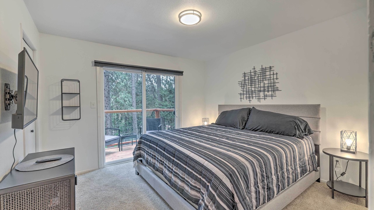 Photo of Others in Strawberry