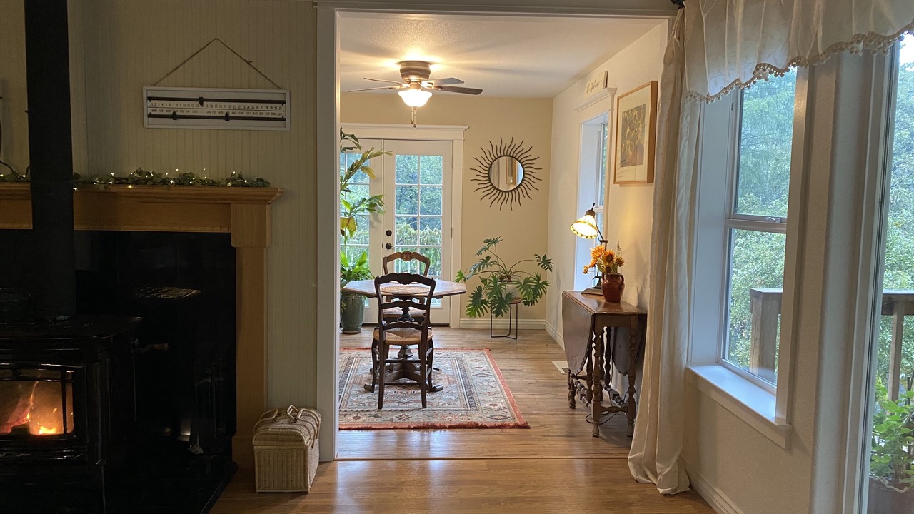 Photo of Livingroom in Colfax