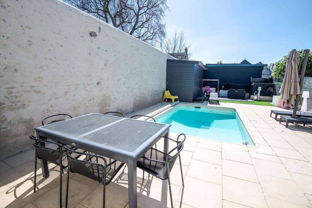 Photo of Outdoor in Blere