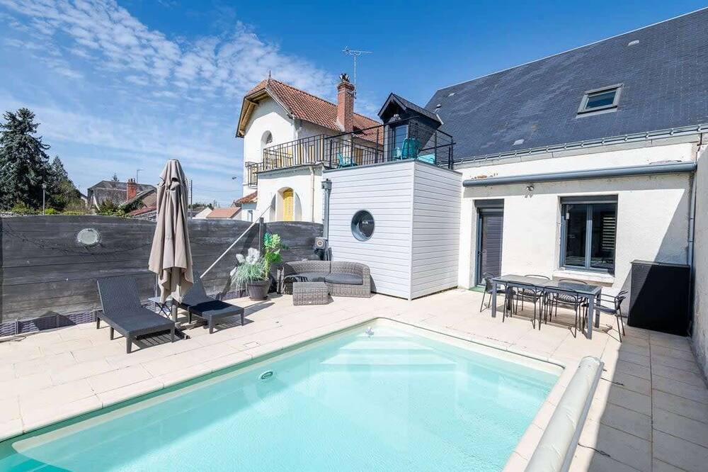 Photo of Outdoor in Blere
