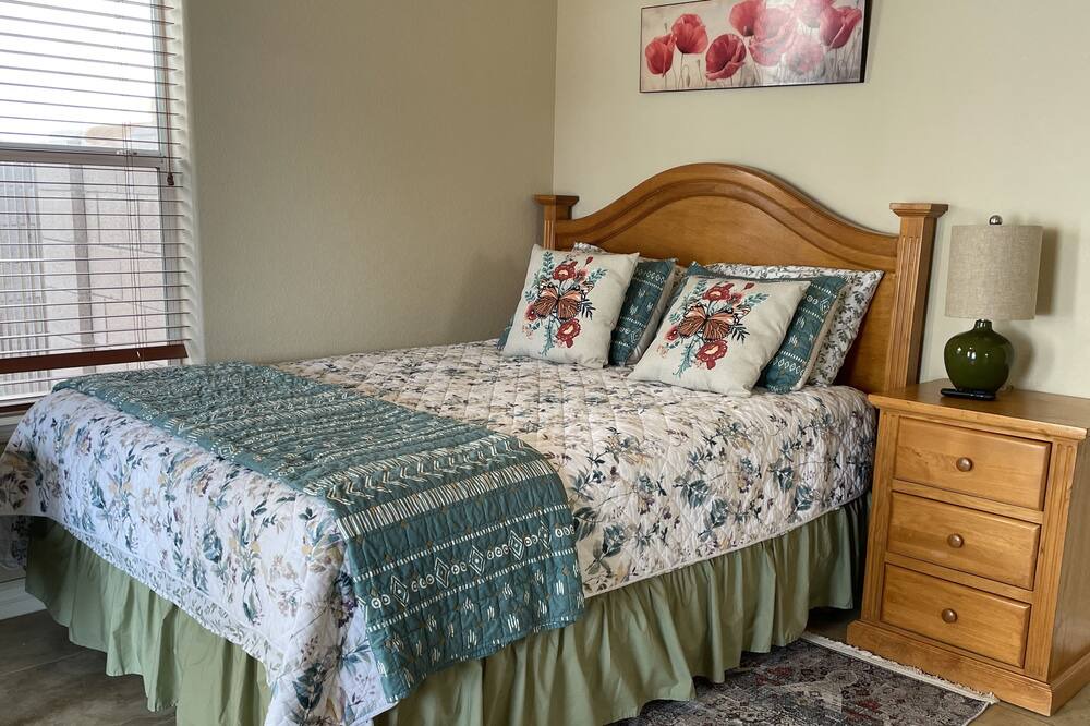 Photo of Bedroom in Fort Mohave