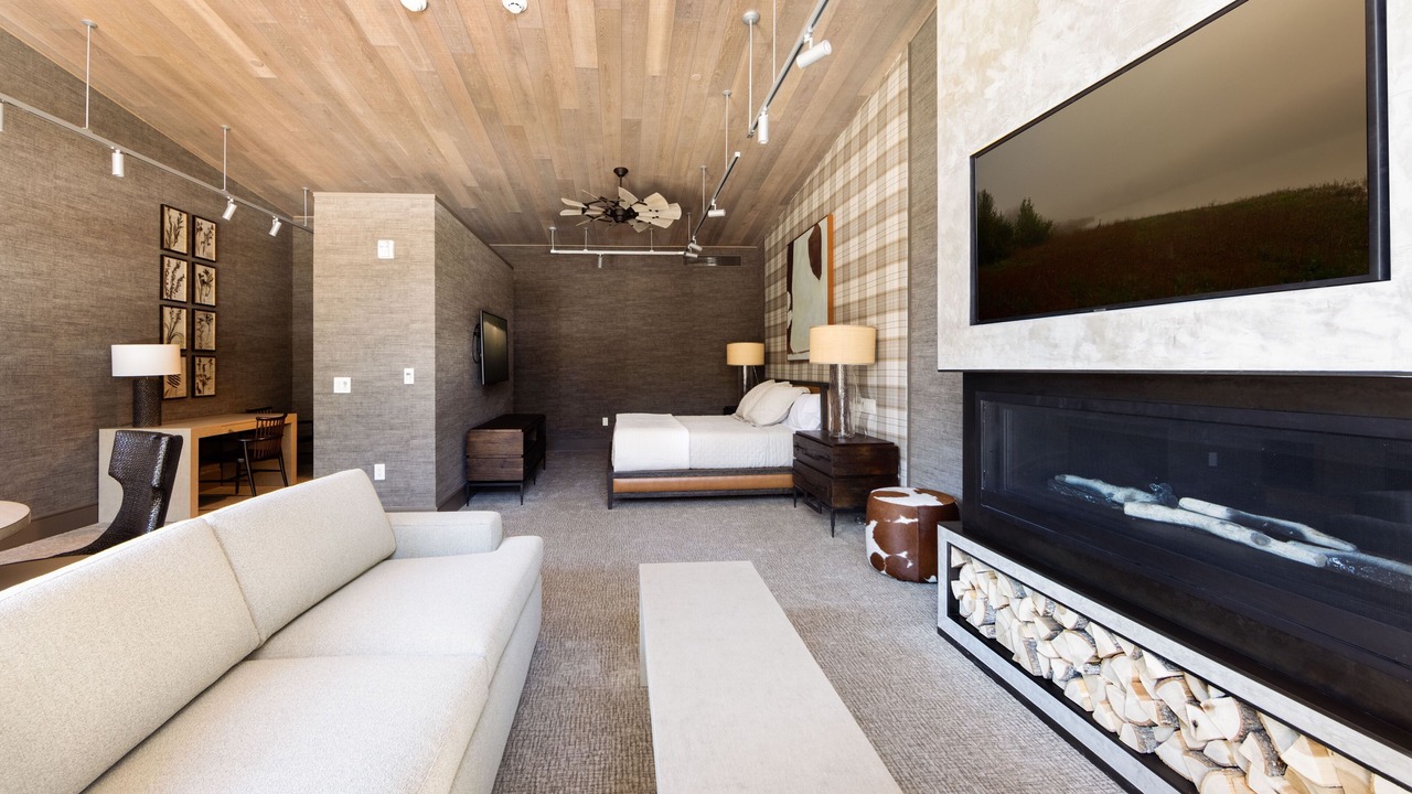 Photo of Livingroom in Town of Highland