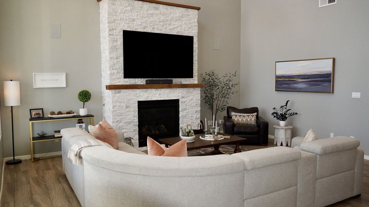 Photo of Livingroom in Paradise Hills Civic