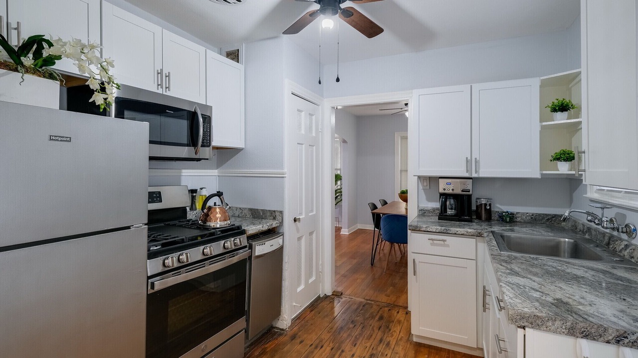 Photo of Kitchen in Mahncke Park