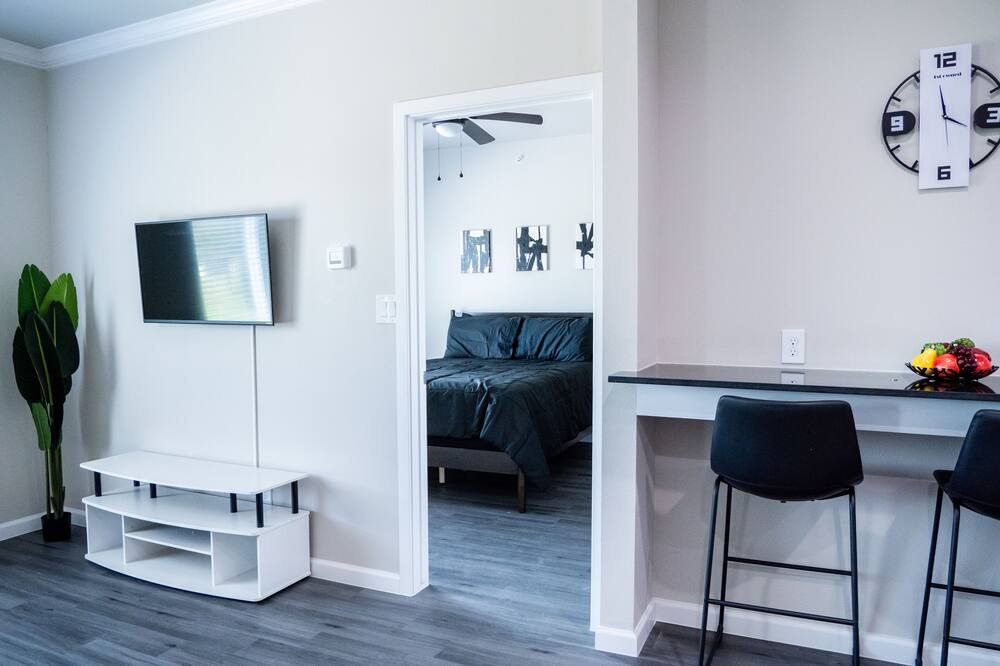 Photo of Livingroom in Prairie View