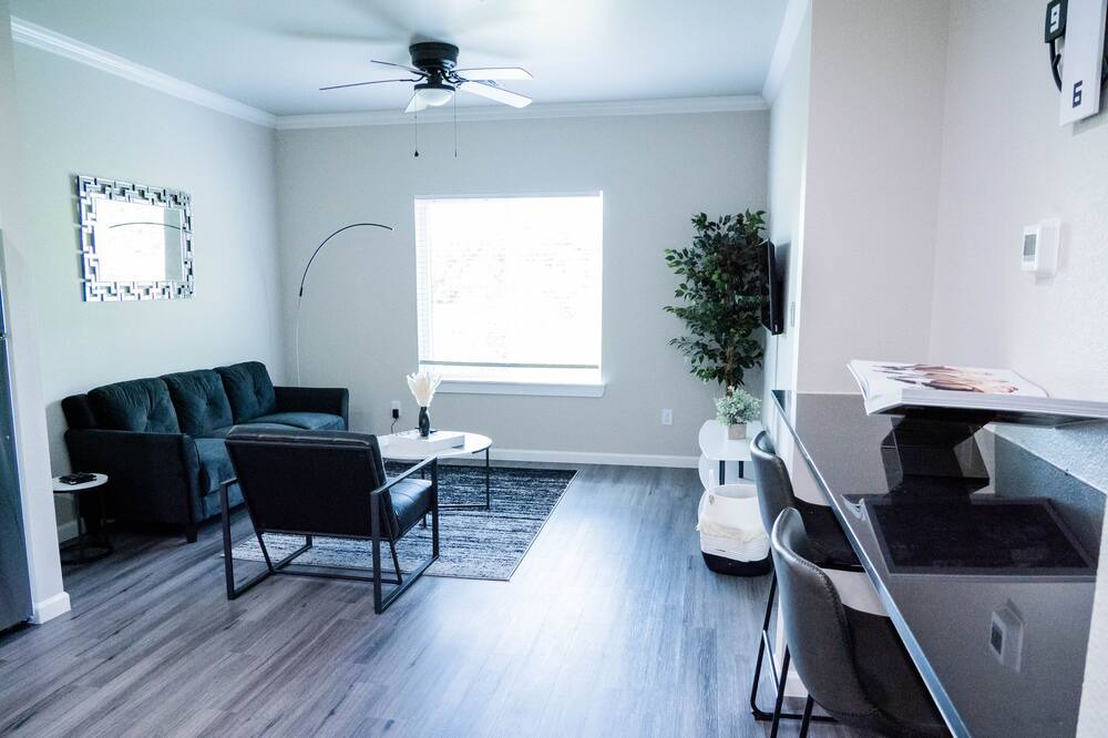 Photo of Livingroom in Prairie View