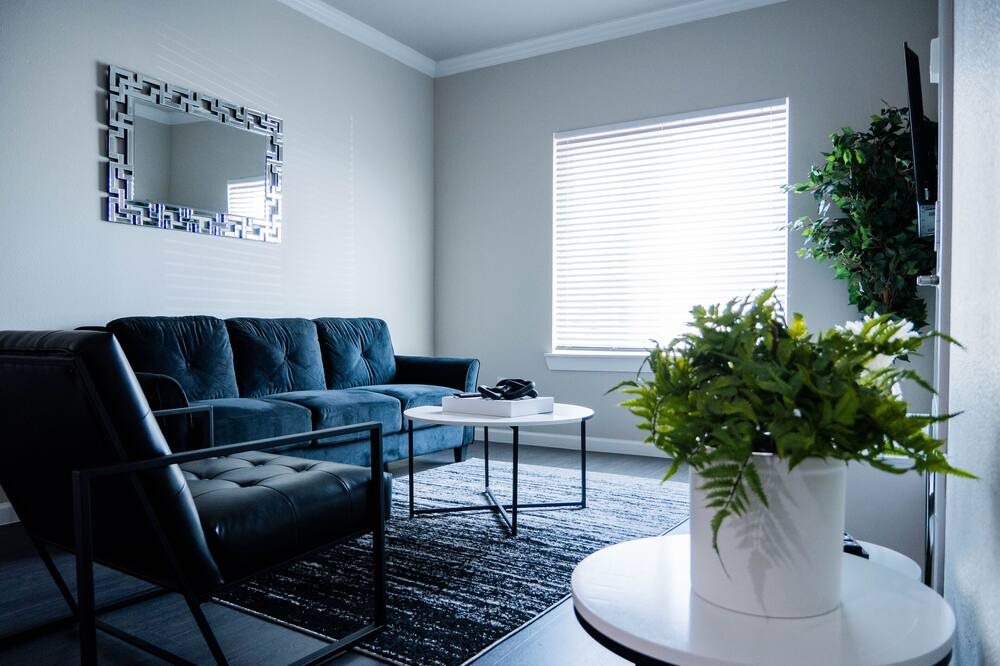 Photo of Livingroom in Prairie View