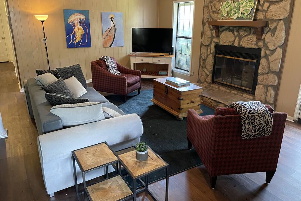 Photo of Livingroom in Ladson