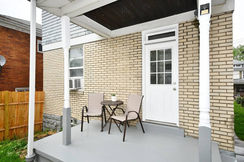 Photo of Patio Balcony in South Hills