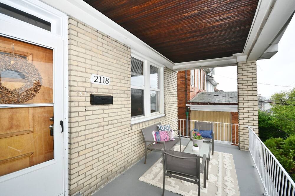Photo of Patio Balcony in South Hills