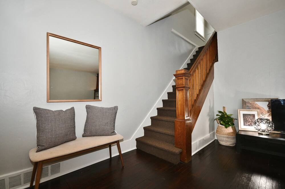 Photo of Livingroom in South Hills