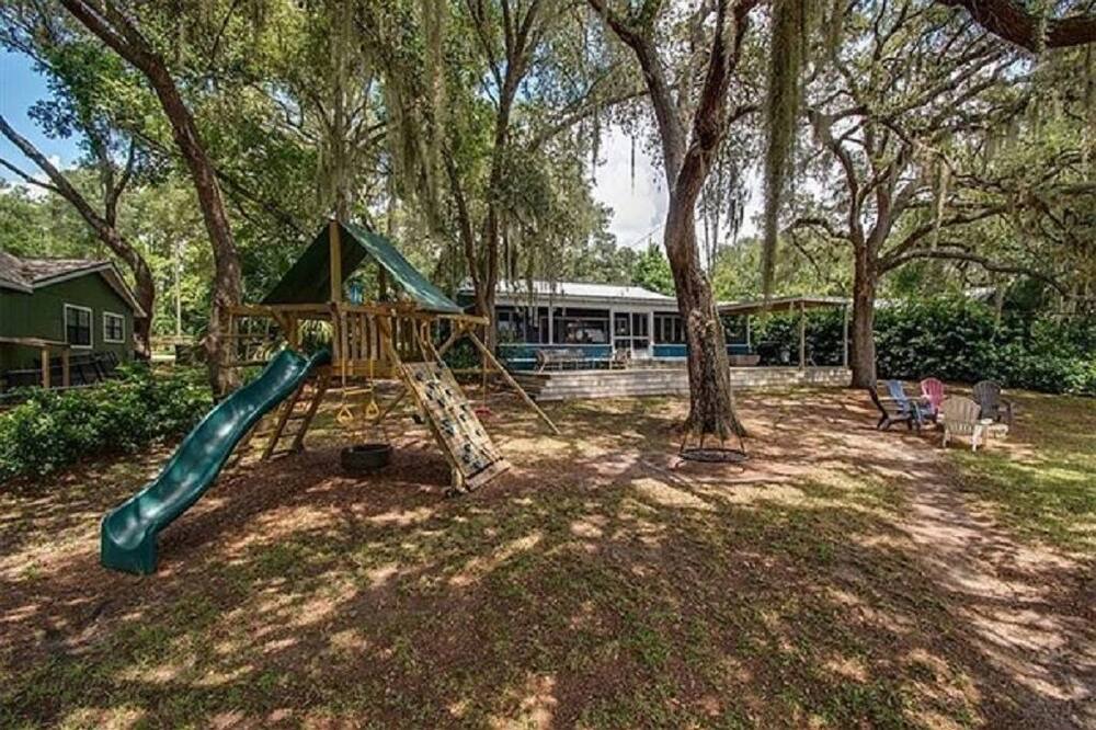 Photo of Others in Silver Springs