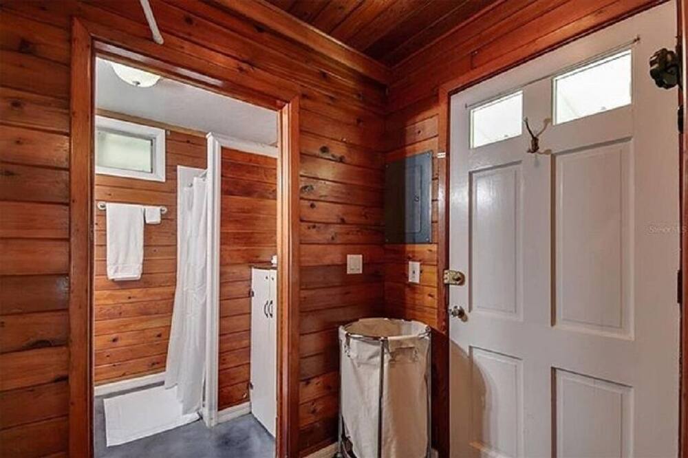Photo of Bathroom in Silver Springs