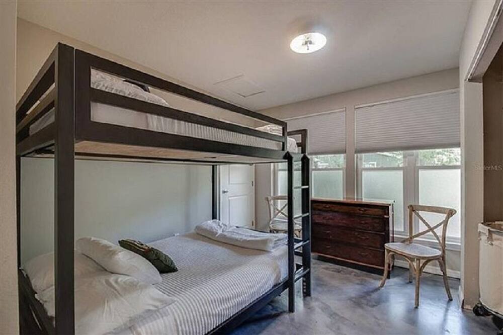 Photo of Bedroom in Silver Springs