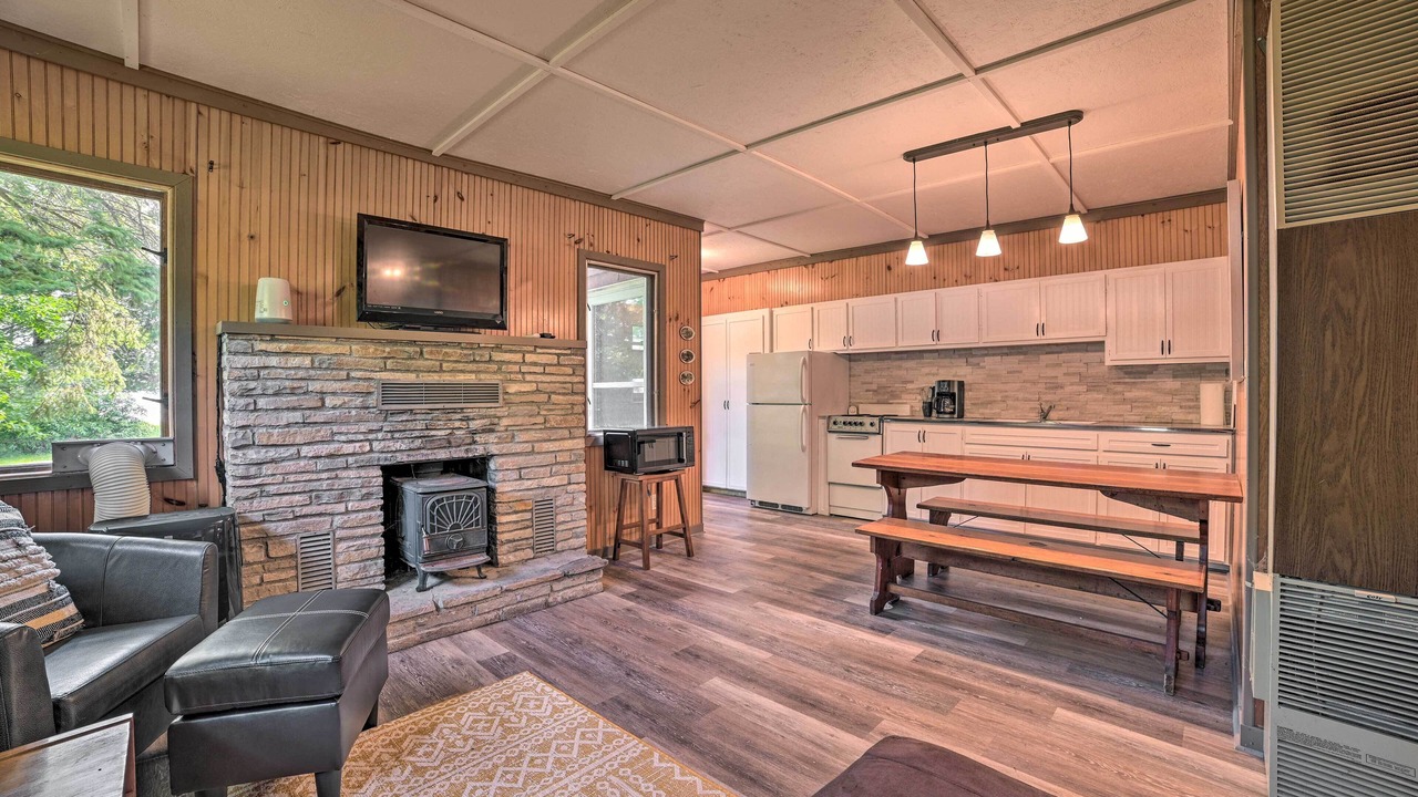 Photo of Livingroom in Cheboygan County