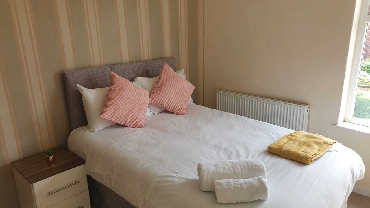 Photo of Others in Alsagers Bank