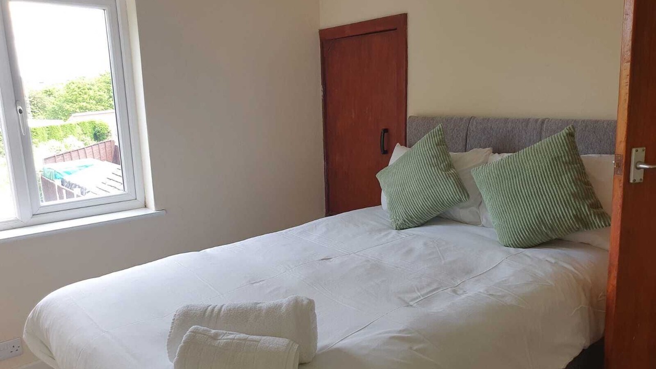 Photo of Others in Alsagers Bank