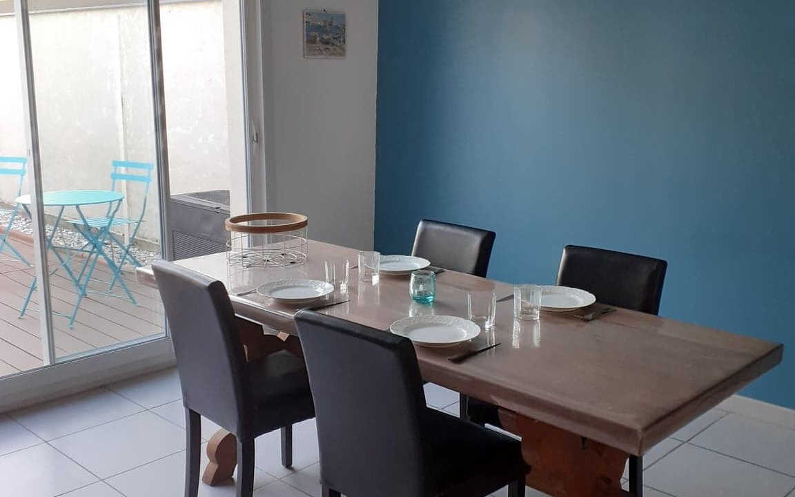 Photo of Others in Roye