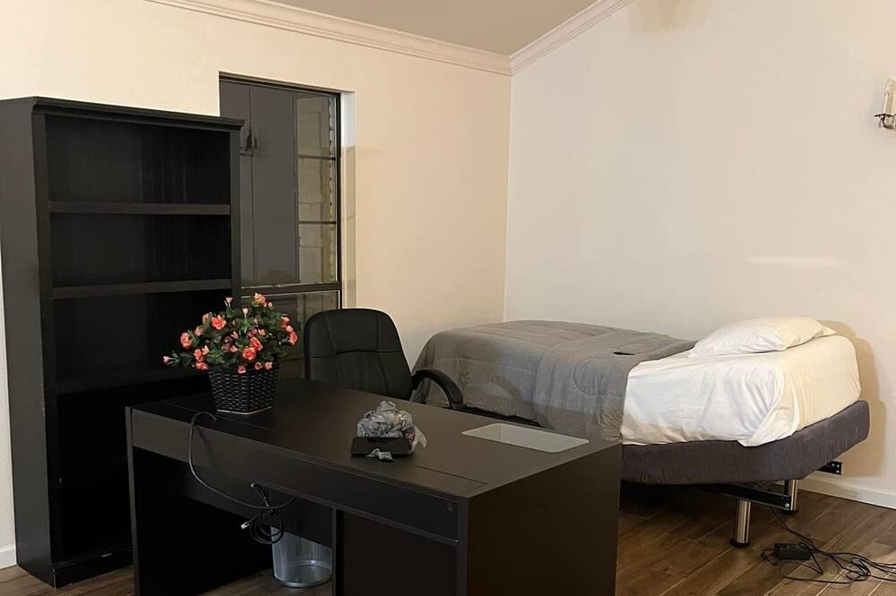 Photo of Bedroom in Bulverde
