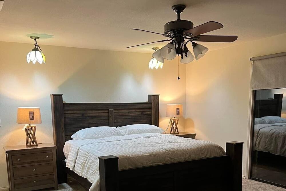 Photo of Bedroom in Bulverde