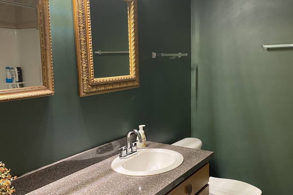 Photo of Bathroom in Phenix City