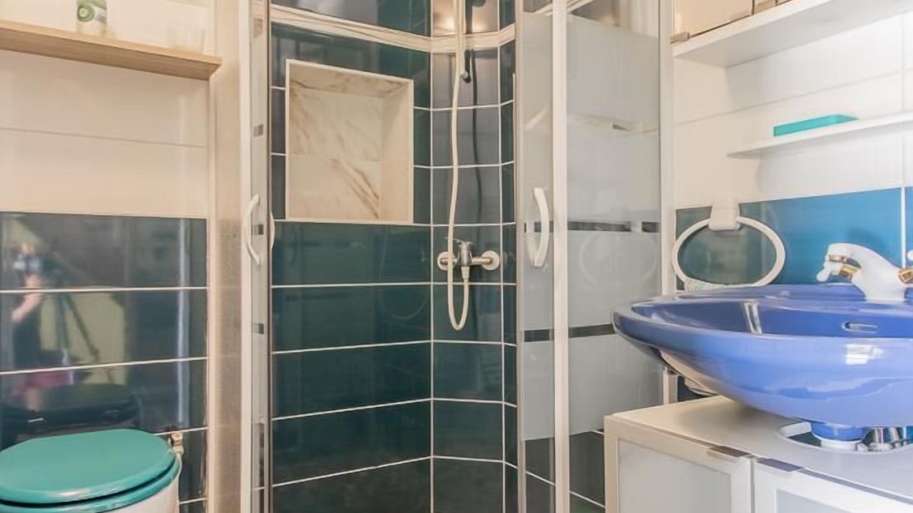 Photo of Others in Curgy