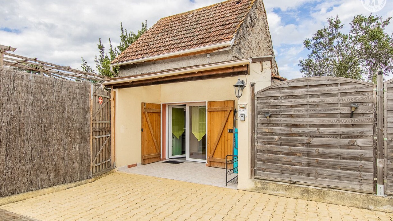 Photo of Others in Curgy