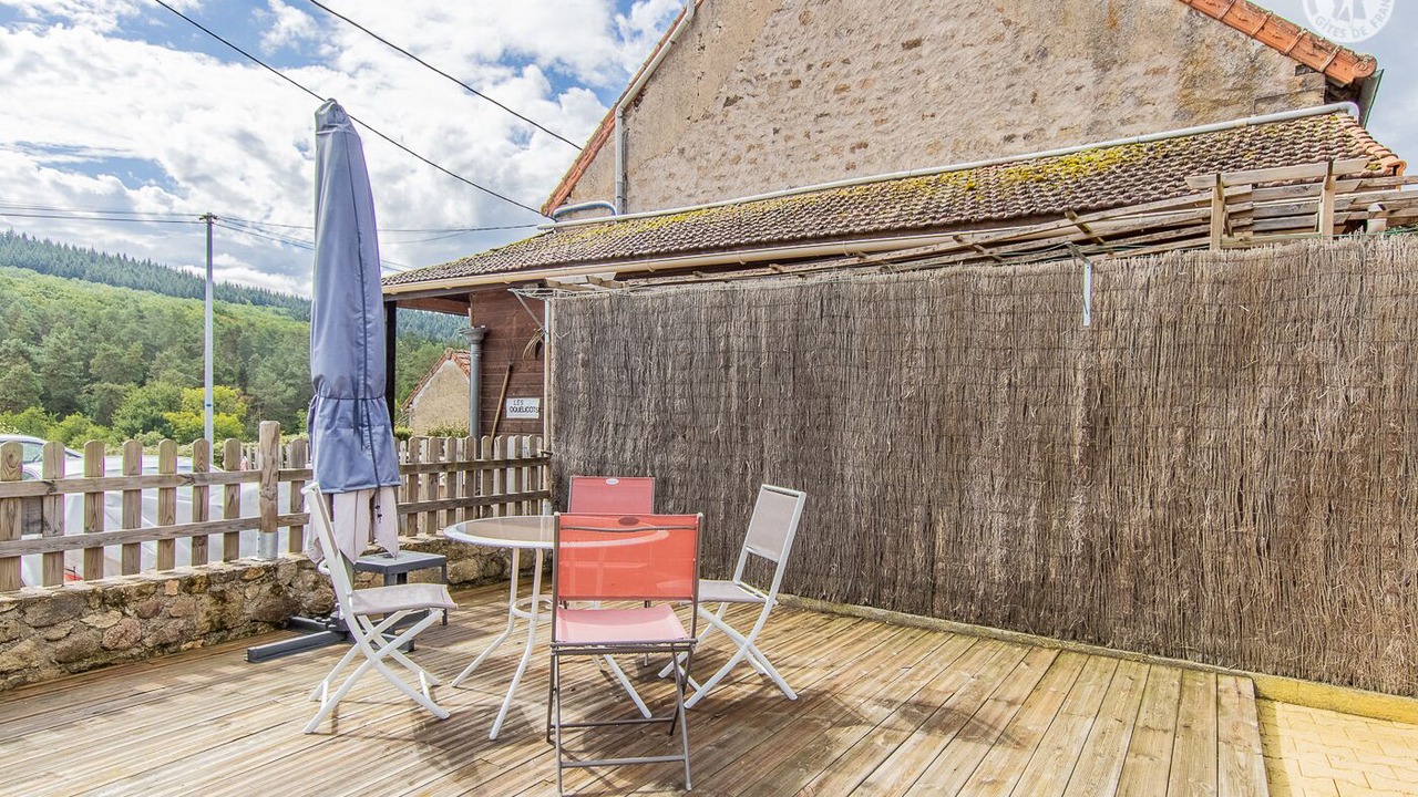 Photo of Outdoor in Curgy